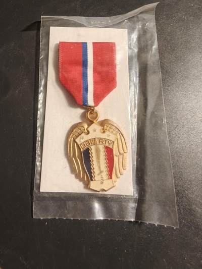 老王徽章第170期 - 美国二战解放菲律宾战役奖章    未拆封