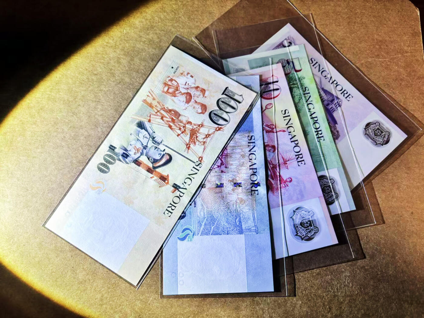 【Blue Auction】世界纸币精拍第764期——18级TOP拍卖/信誉/品质/专业/高效💫 【一组5张含无47】新加坡 2-100元 人像版  全新UNC