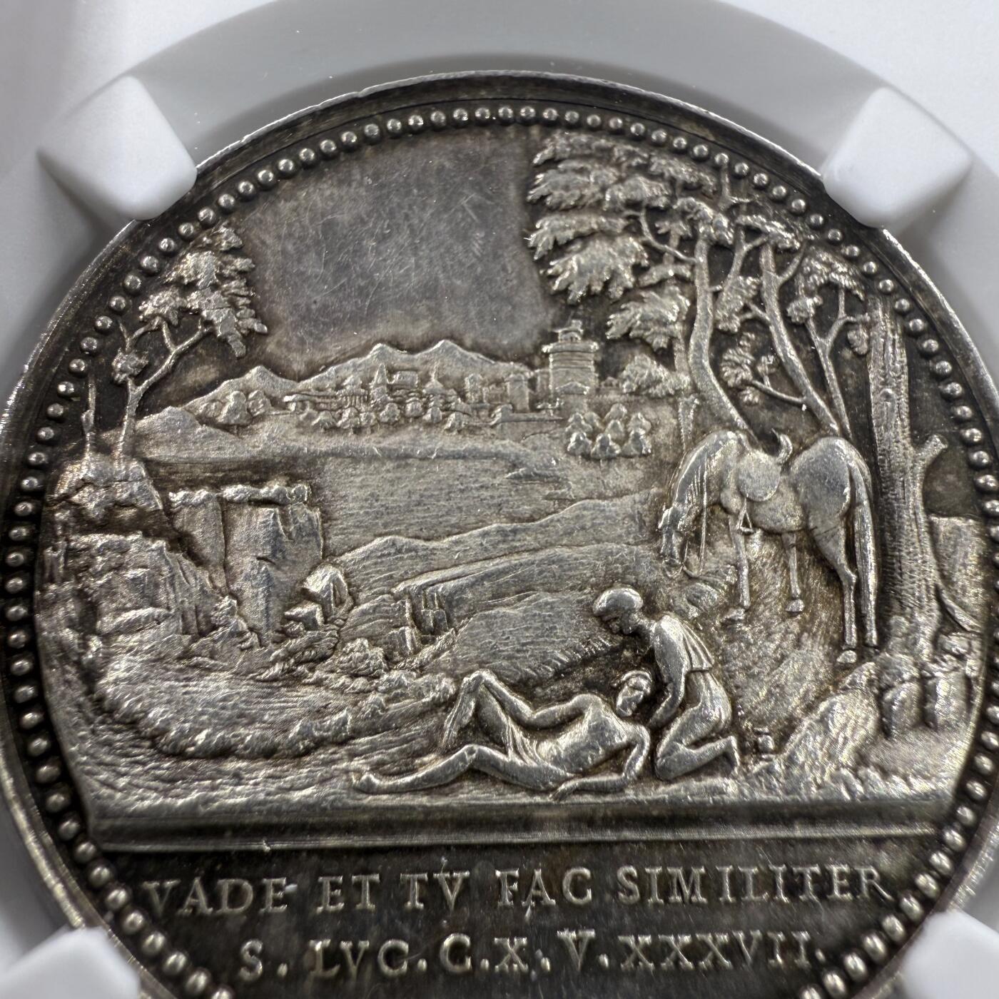 「木头集藏」“冬至雅藏”——章牌精品专场！ 法国里昂综合诊疗所银章，MS 61，直径：34 mm，手指边铭，早期银章，刻画细致。