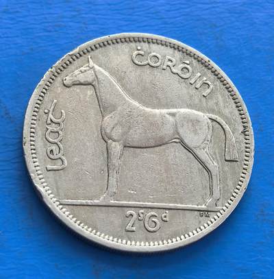 外国优质老铜币高银银币，周六九点倒数截拍，满百包邮，持续收拍 - 爱尔兰1955年半克朗，正面是骏马图案，背为爱尔兰竖琴，体现爱尔兰文化符号，币面文字含盖尔语与币值，见证爱尔兰货币设计，融合传统与地域特色