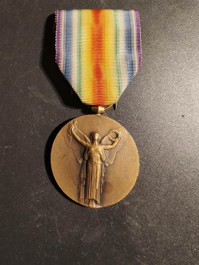 老王徽章第170期 - 法国一战胜利奖章