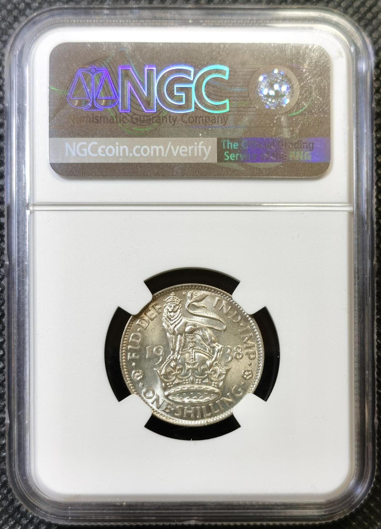 甄臻铺-世界币章拍卖（第44期）精品场拍品征集中，送拍享返佣金等优惠多多