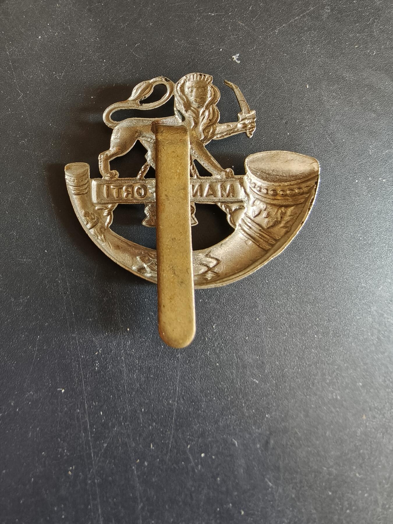 老王徽章第170期 英国赫里福德轻步兵团帽徽    一战时期