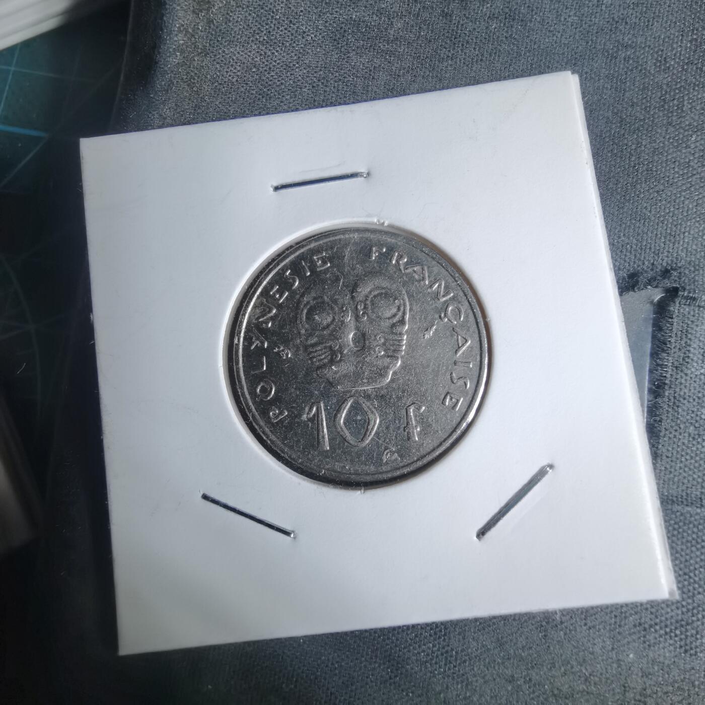 沼泽如烟--第939场 法属波利尼西亚1986年10法郎