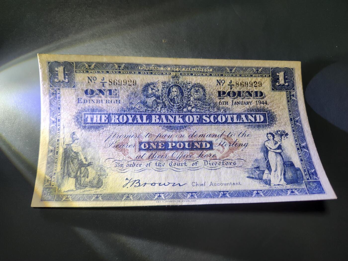 12月17号晚上8点 外国纸币自动截拍第73场 苏格兰1944年1镑 近新极美品
