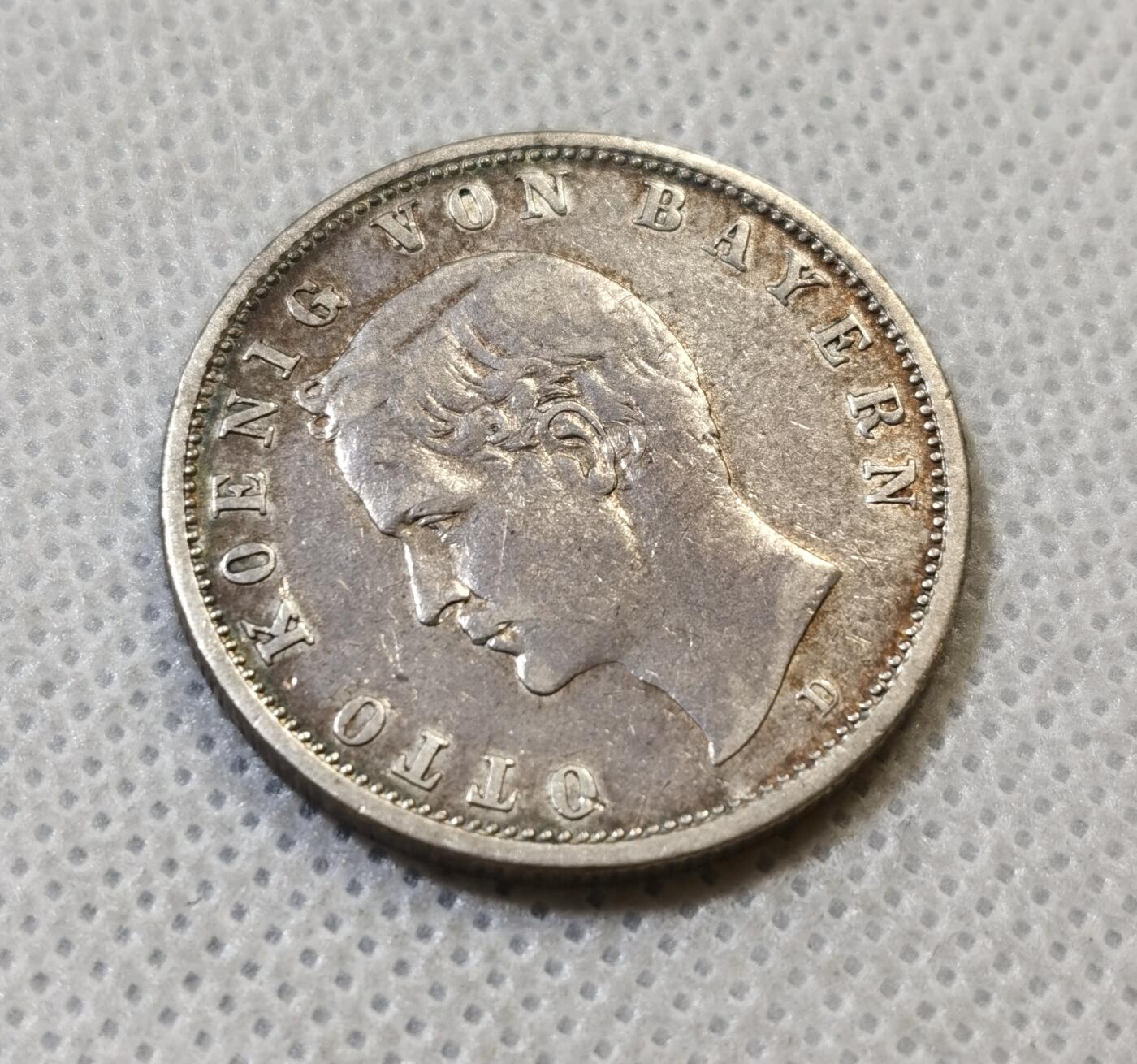 甄臻铺-世界币章拍卖（第44期）精品场拍品征集中，送拍享返佣金等优惠多多