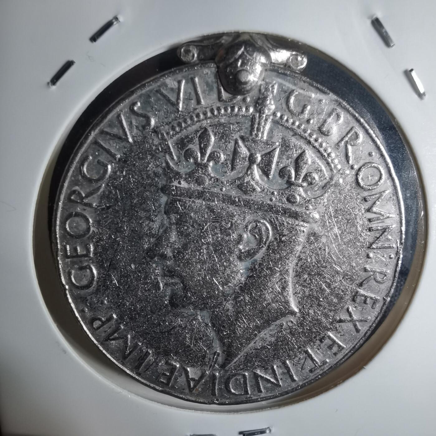 沼泽如烟--第939场 英国1945年二战纪念章