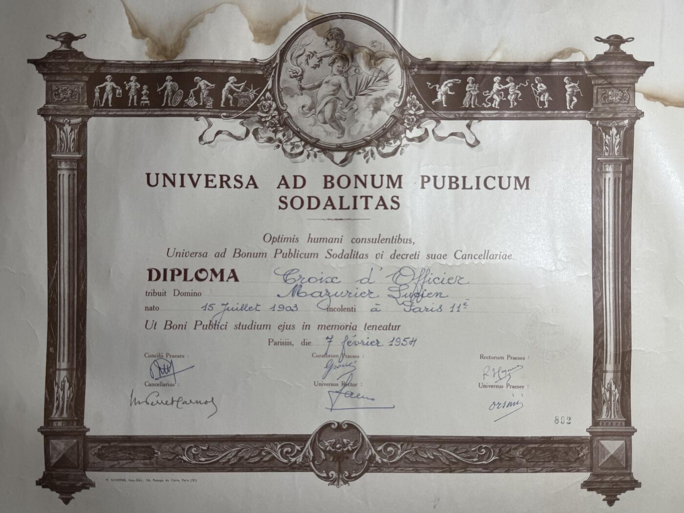 欢庆元旦！戎马世界章牌大赏第109期元旦大拍 法国“公共利益普世协会”会员证书，授予Lucien Adrien Mayriller协会官员身份