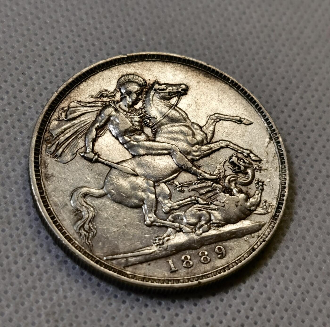 甄臻铺-世界币章拍卖（第44期）精品场拍品征集中，送拍享返佣金等优惠多多