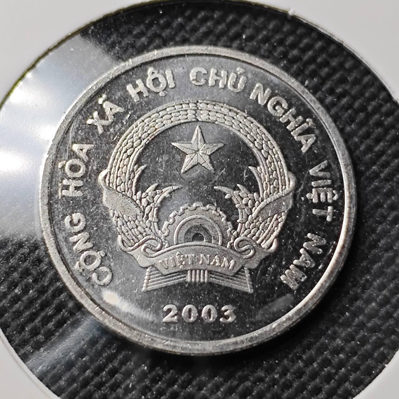 KK钱币收藏小铺 第382期  2月预留时间 周末发货 2003越南200盾 好品