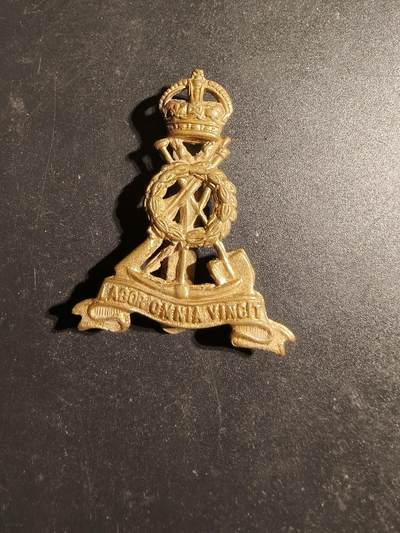 老王徽章第170期 - 英国劳工团帽徽     一战时期