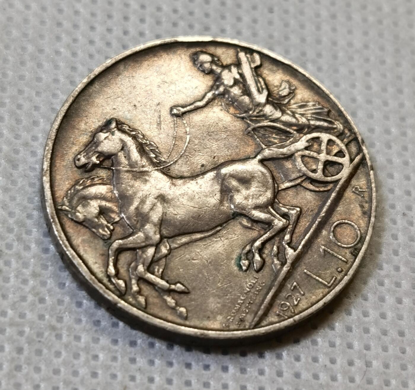 甄臻铺-世界币章拍卖（第44期）精品场拍品征集中，送拍享返佣金等优惠多多