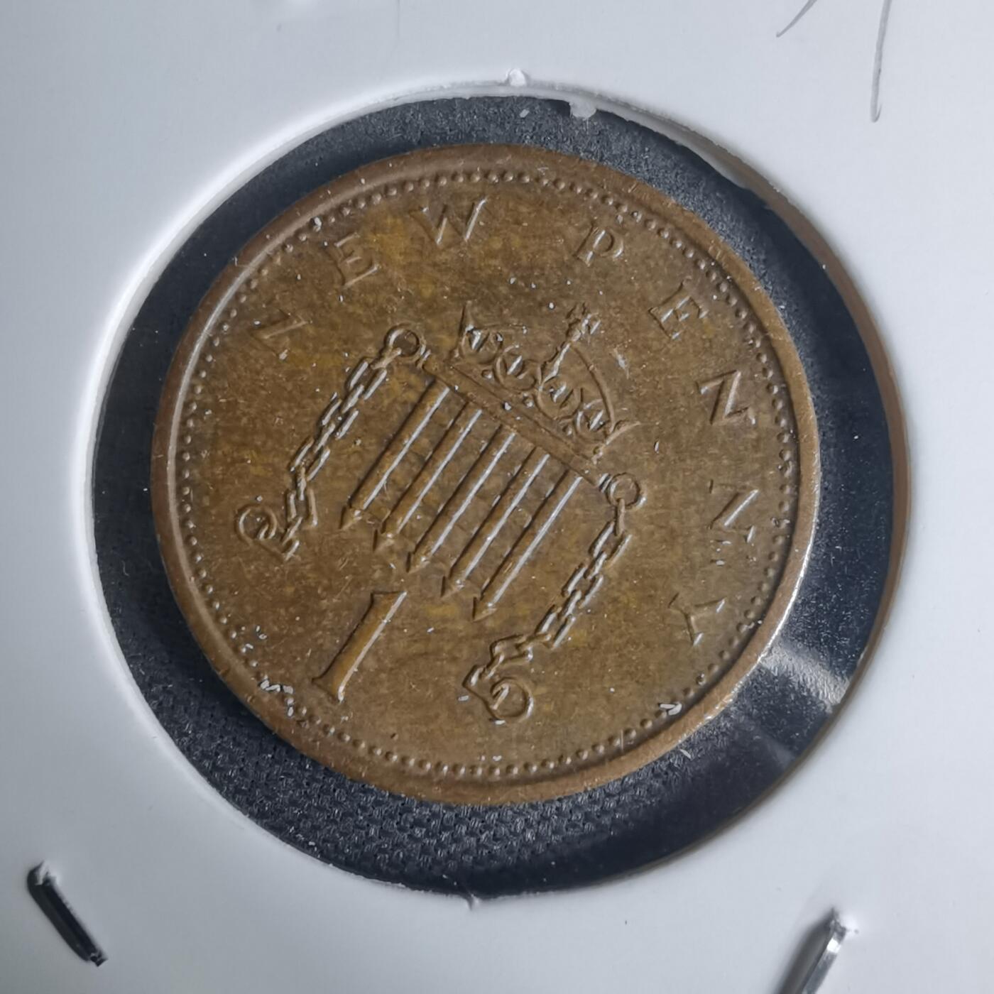 沼泽如烟--第939场 英国1976年1便士