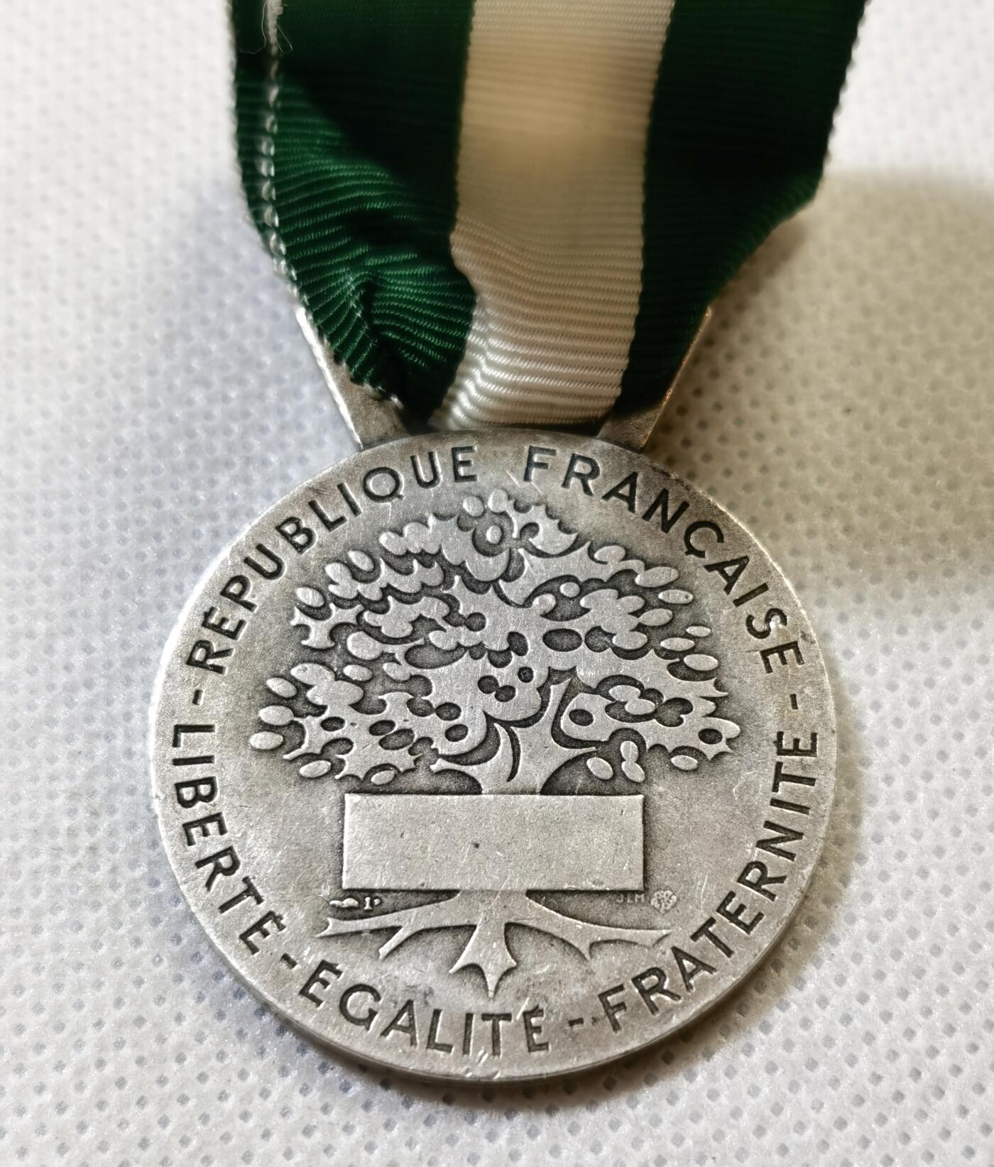 甄臻铺-世界币章拍卖（第44期）精品场拍品征集中，送拍享返佣金等优惠多多