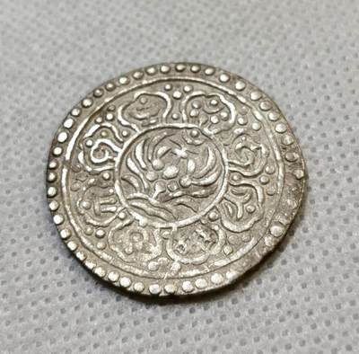 甄臻铺-世界币章拍卖（第44期）精品场拍品征集中，送拍享返佣金等优惠多多 西藏章嘎嘎布 银币 右勾暗记  26.5mm   4.3g，细节见图