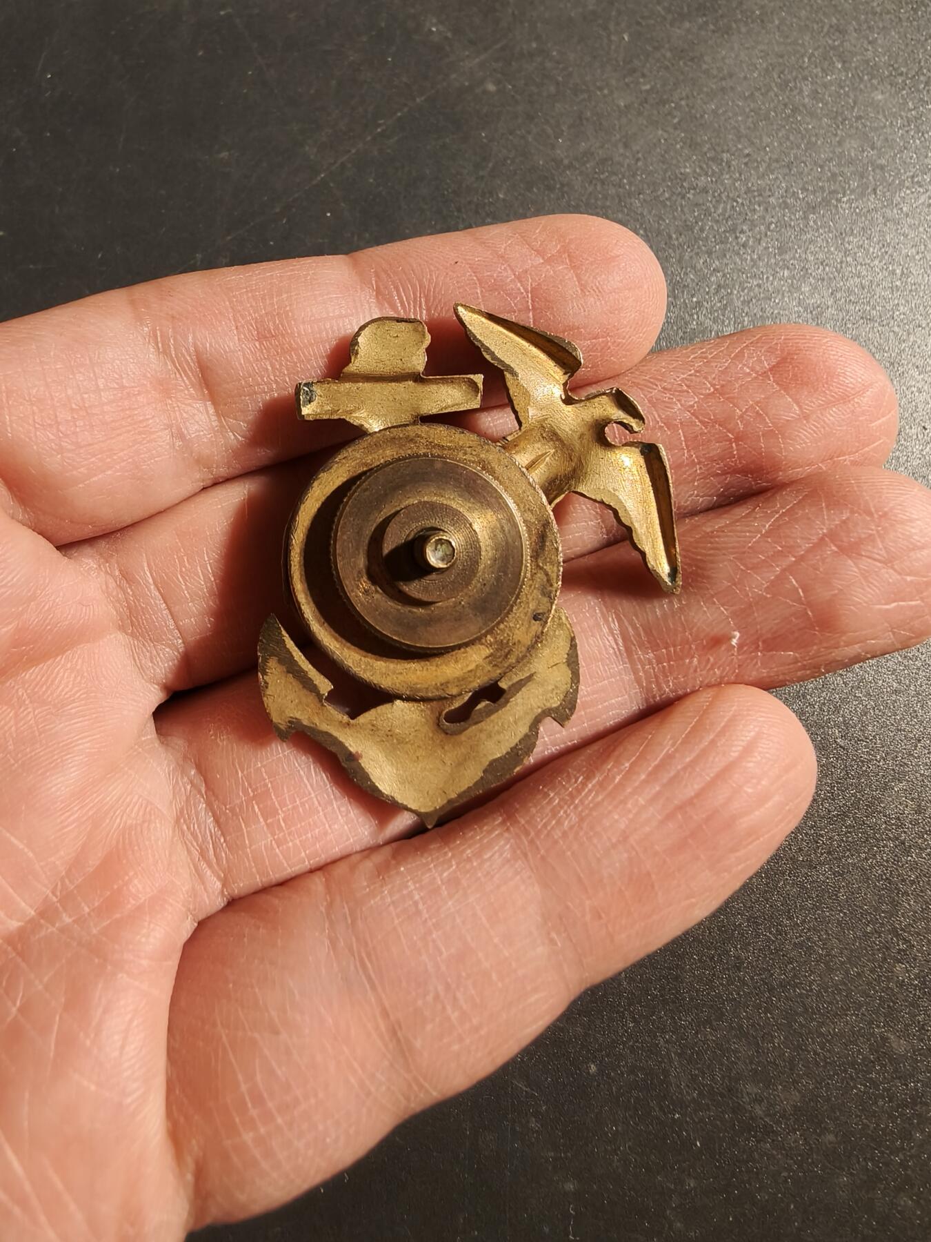 老王徽章第170期 美国海军陆战队大檐帽帽徽