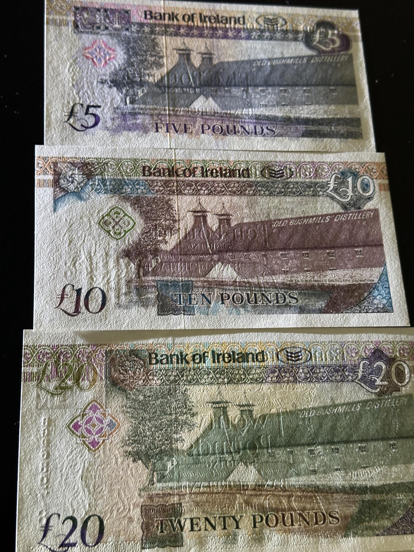 《外钞收藏家》第五百九十五期（优品场）（本平台长期征集拍品、欢迎藏友们联系合作） 爱尔兰5、10、20镑 3张一起 全新UNC 