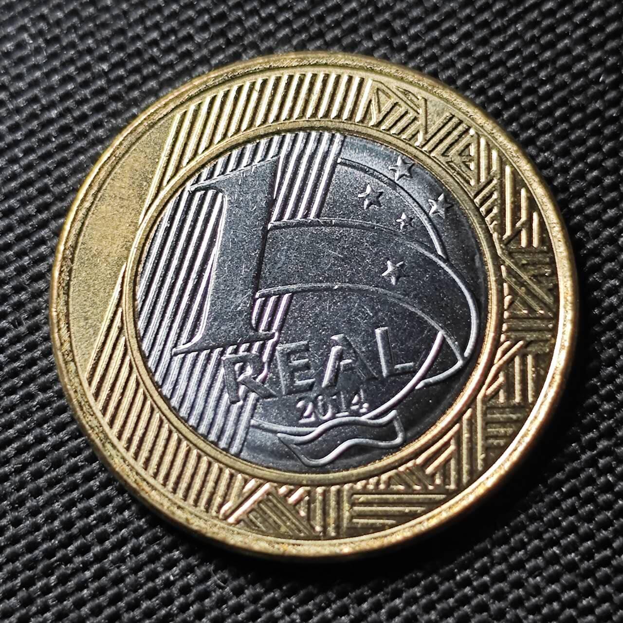 KK钱币收藏小铺 第382期  2月预留时间 周末发货 2014巴西1瑞尔 双色币纪念币