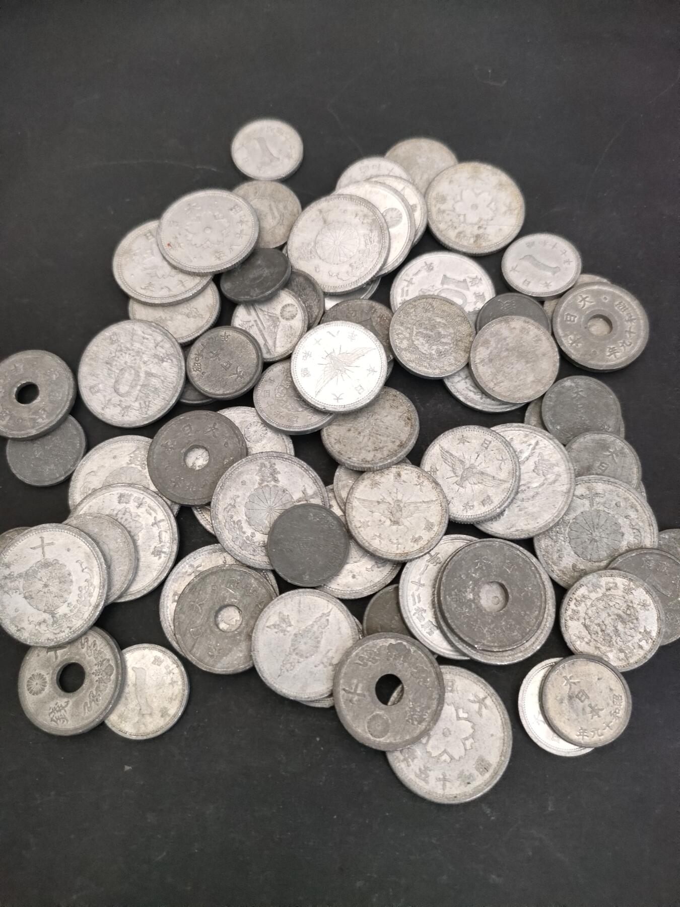 猩哥外币小铺➨【第210场】 钱币72个