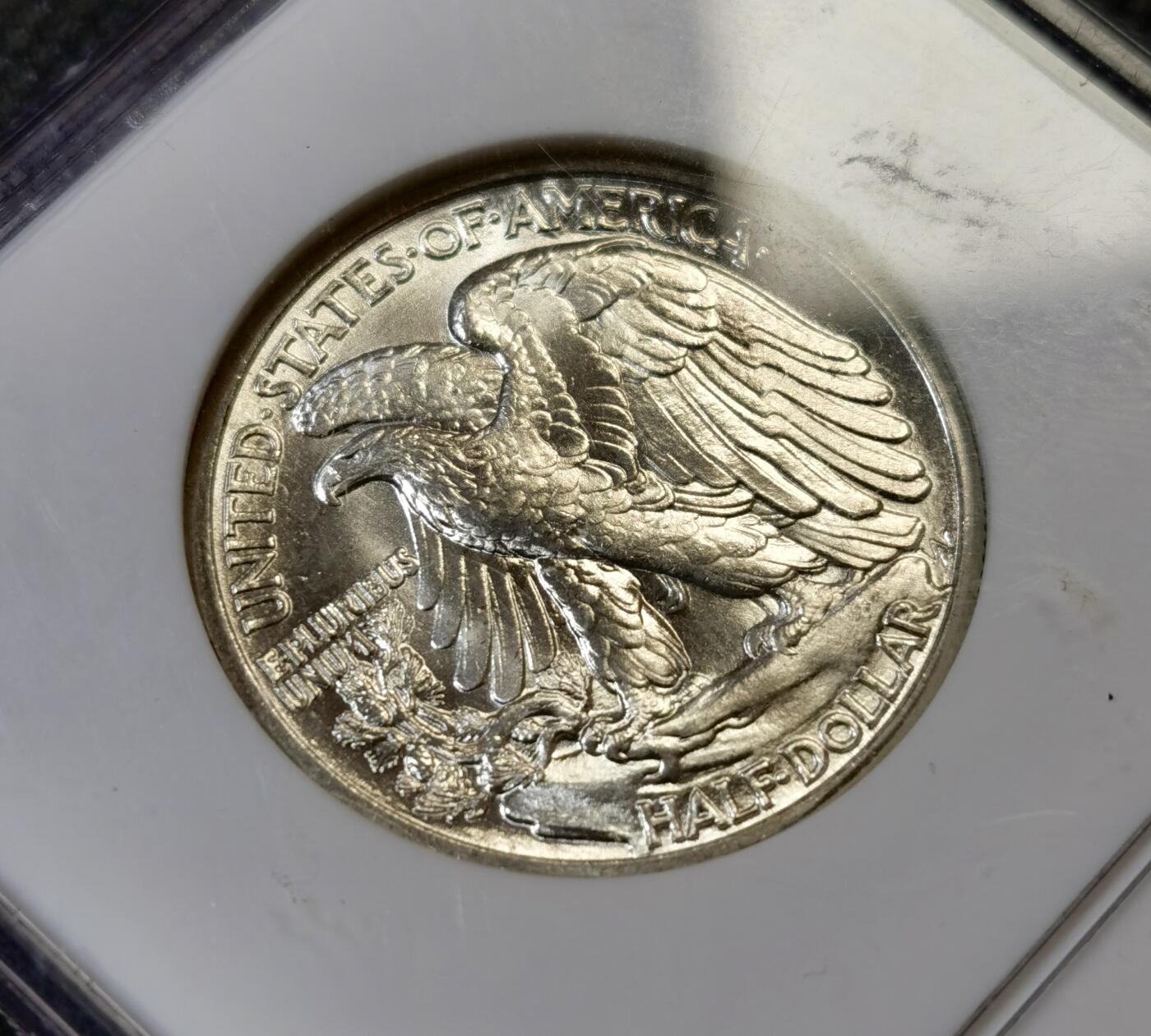 甄臻铺-世界币章拍卖（第44期）精品场拍品征集中，送拍享返佣金等优惠多多 NGC-MS65 1941年美国行走女神半美元，早期高分，小白盒手感超级好