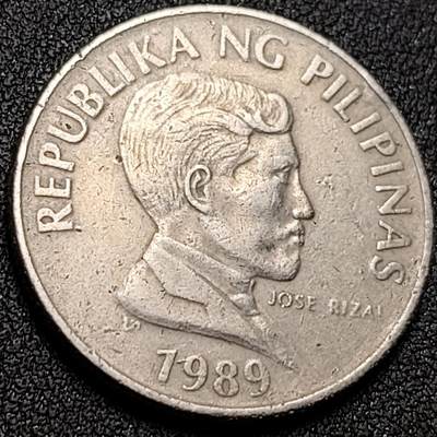 泉币菌-第151场-精品福利场 - 公牛 菲律宾1比索硬币 直径29MM 国父黎刹