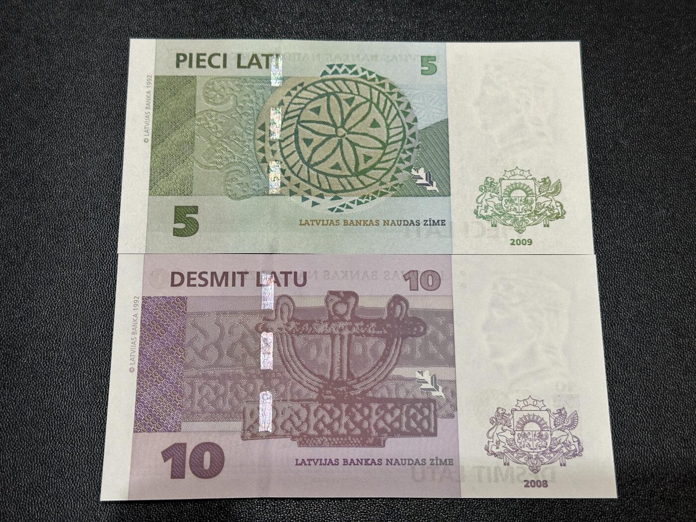 《外钞收藏家》第五百九十五期（优品场）（本平台长期征集拍品、欢迎藏友们联系合作） 拉脱维亚5和10拉特 2张一起 全新UNC 