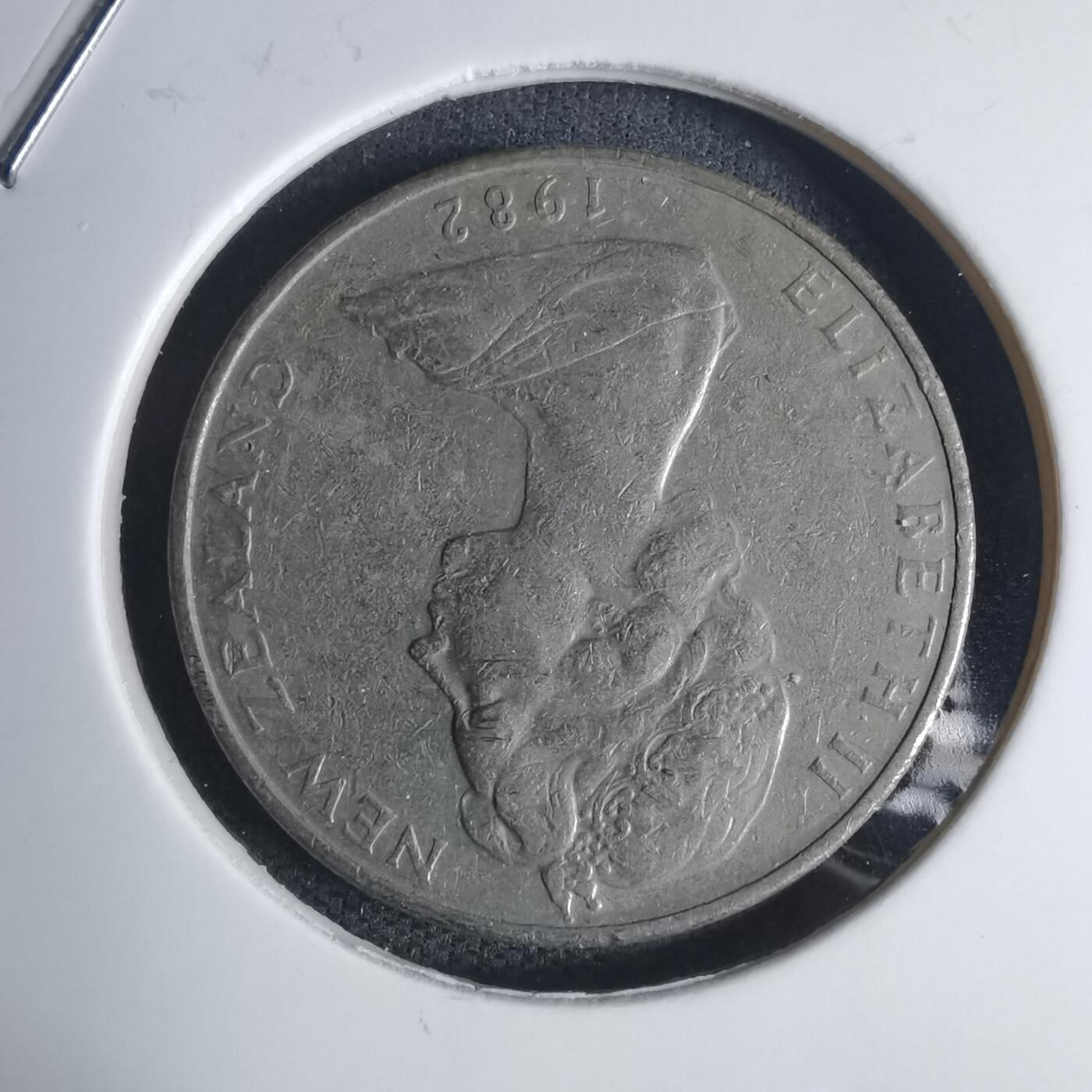 沼泽如烟--第939场 新西兰1982年十分