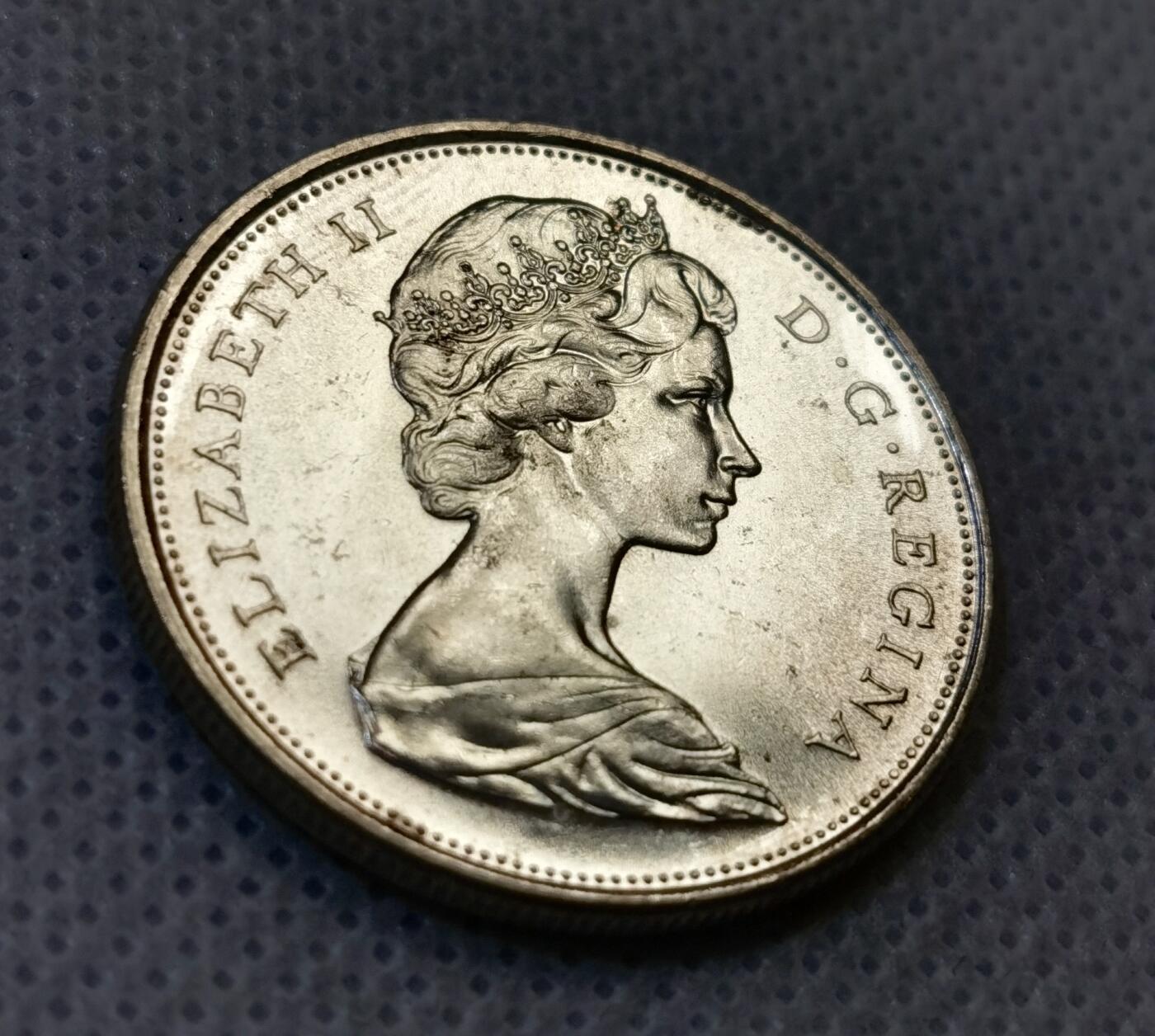 甄臻铺-世界币章拍卖（第44期）精品场拍品征集中，送拍享返佣金等优惠多多