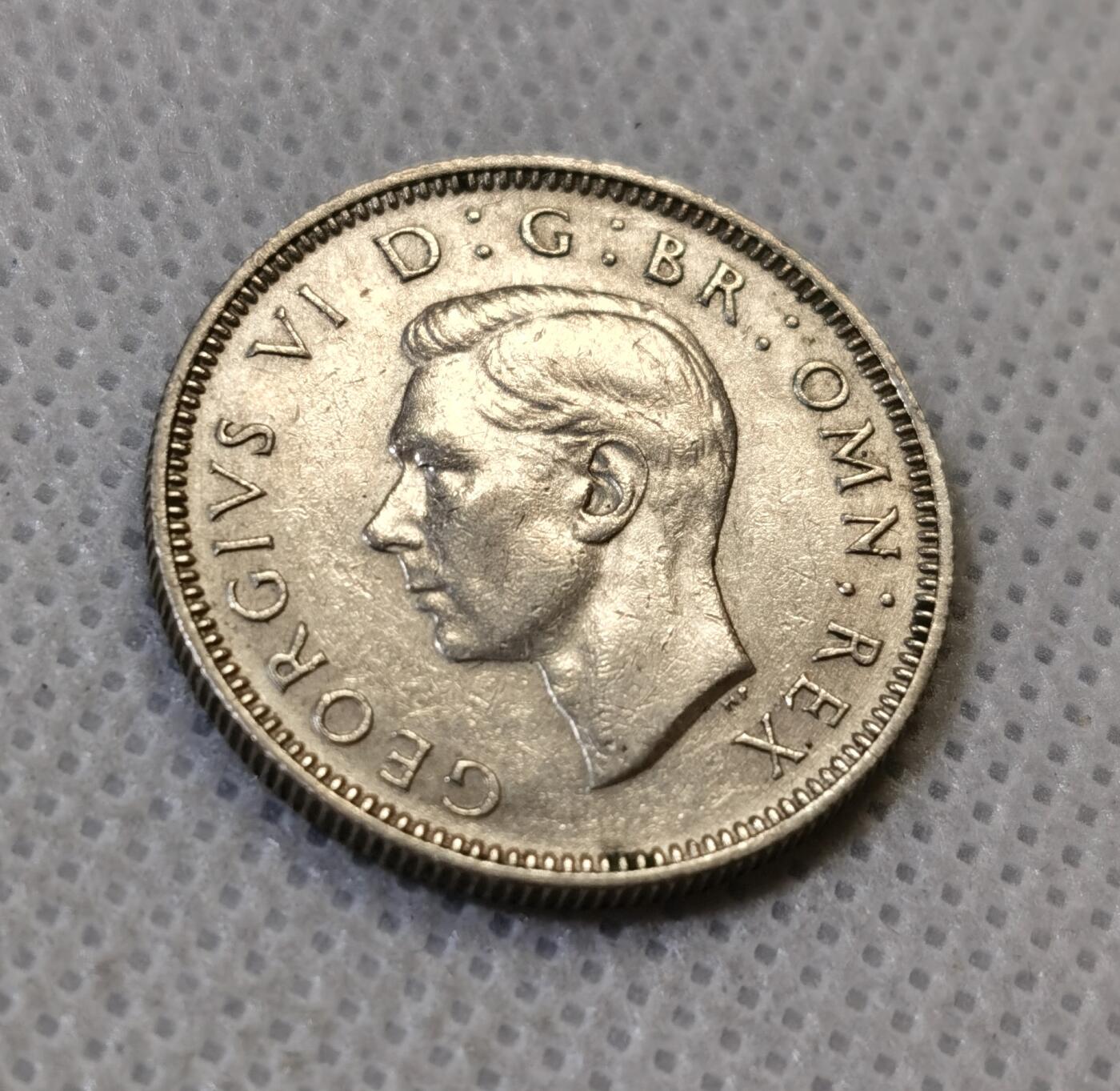 甄臻铺-世界币章拍卖（第44期）精品场拍品征集中，送拍享返佣金等优惠多多