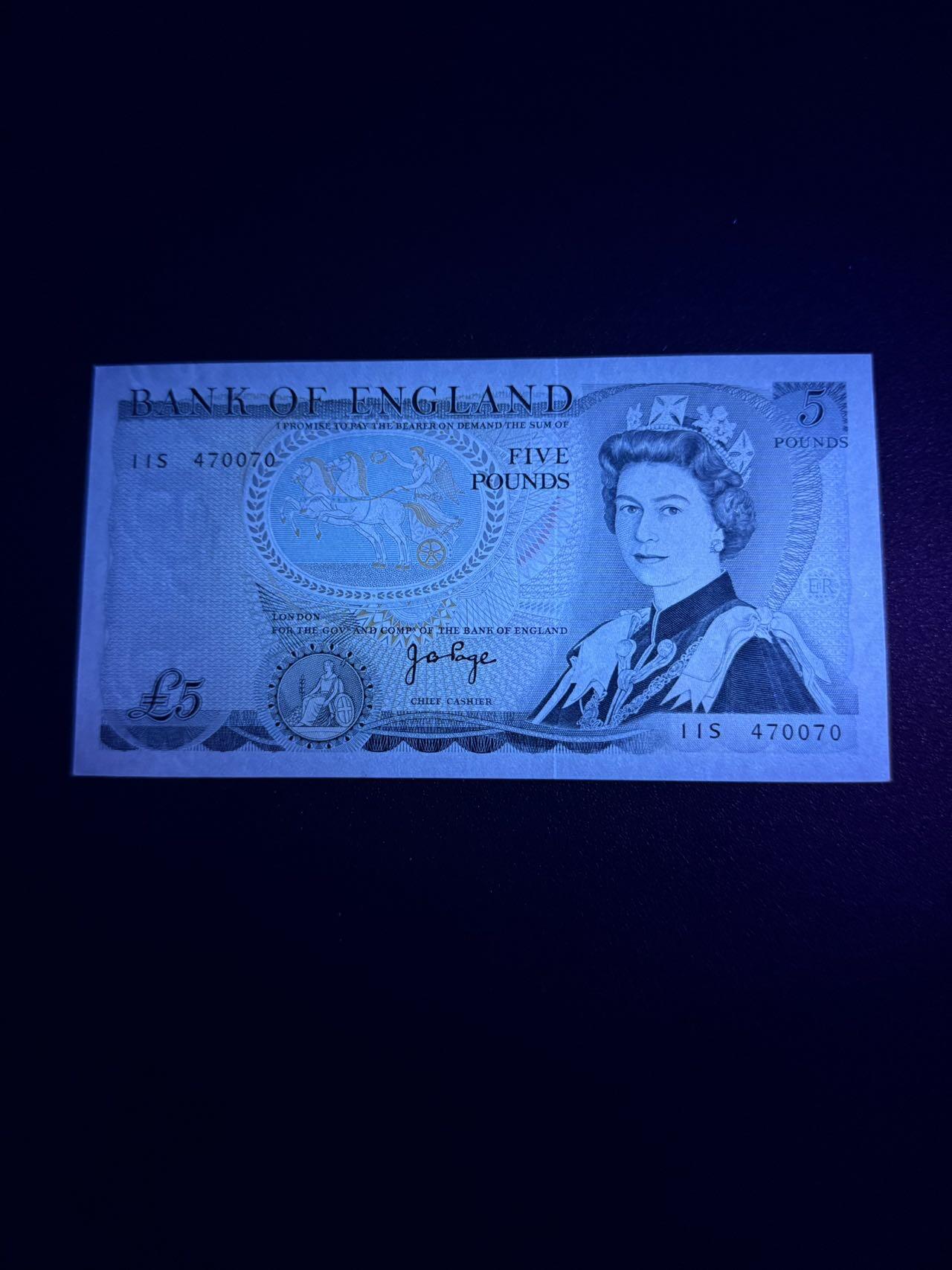 第14期 库存低价起拍 英国D序 5镑 全新unc