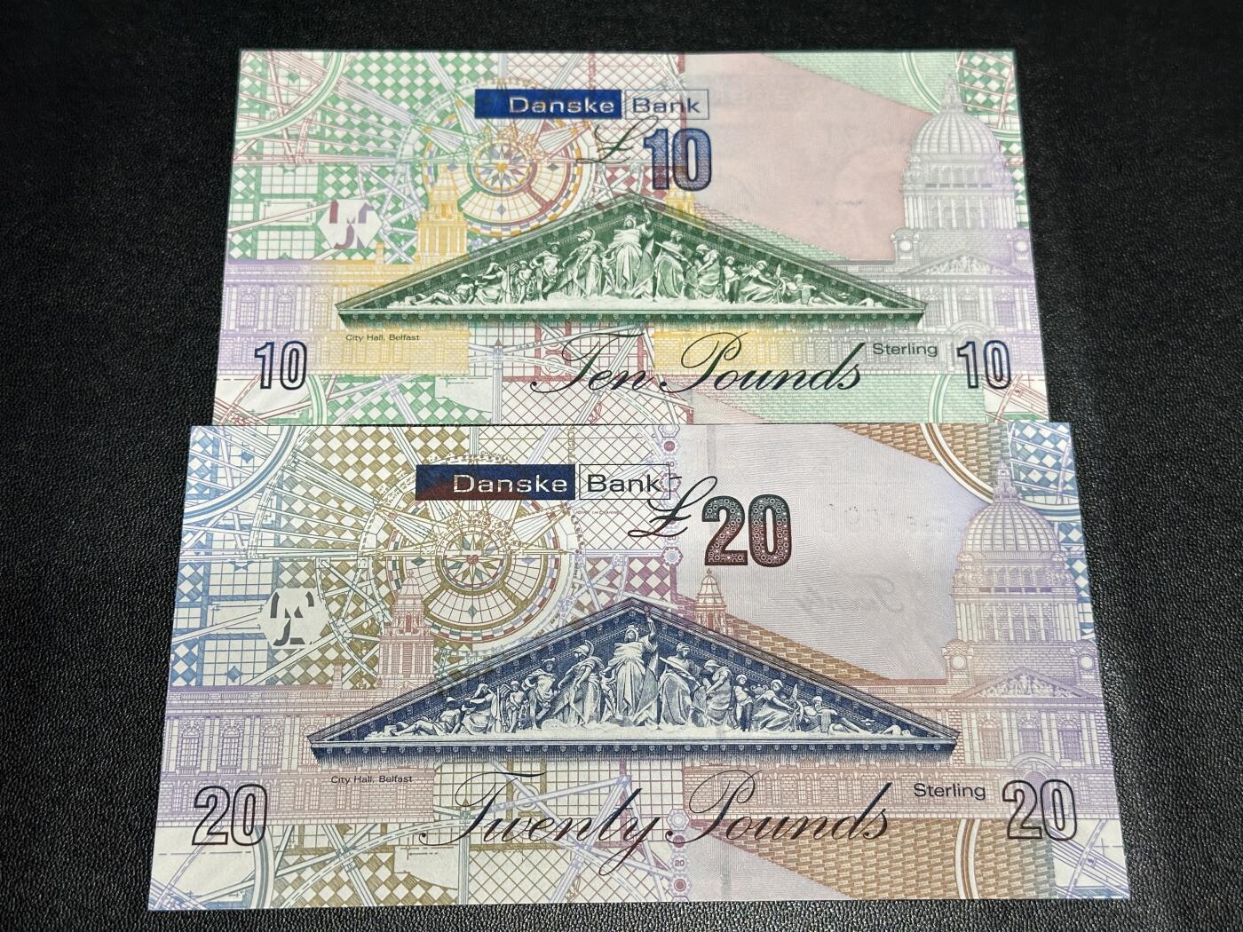 《外钞收藏家》第五百九十五期（优品场）（本平台长期征集拍品、欢迎藏友们联系合作） 北爱尔兰丹斯克银行10和20镑 AA冠 2张一起 全新UNC 