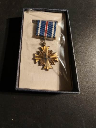 老王徽章第170期 - 美国优异飞行十字勋章迷你章    原盒