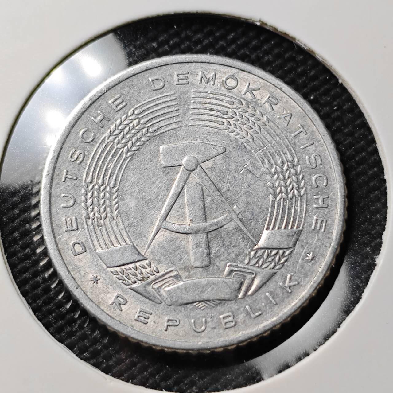 KK钱币收藏小铺 第382期  2月预留时间 周末发货 1982东德50芬尼 