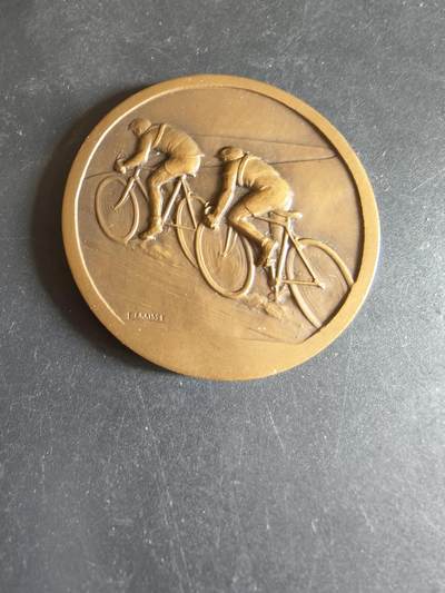 老王徽章第170期 - 法国自行车运动大铜章     直径50mm    重量55.9g