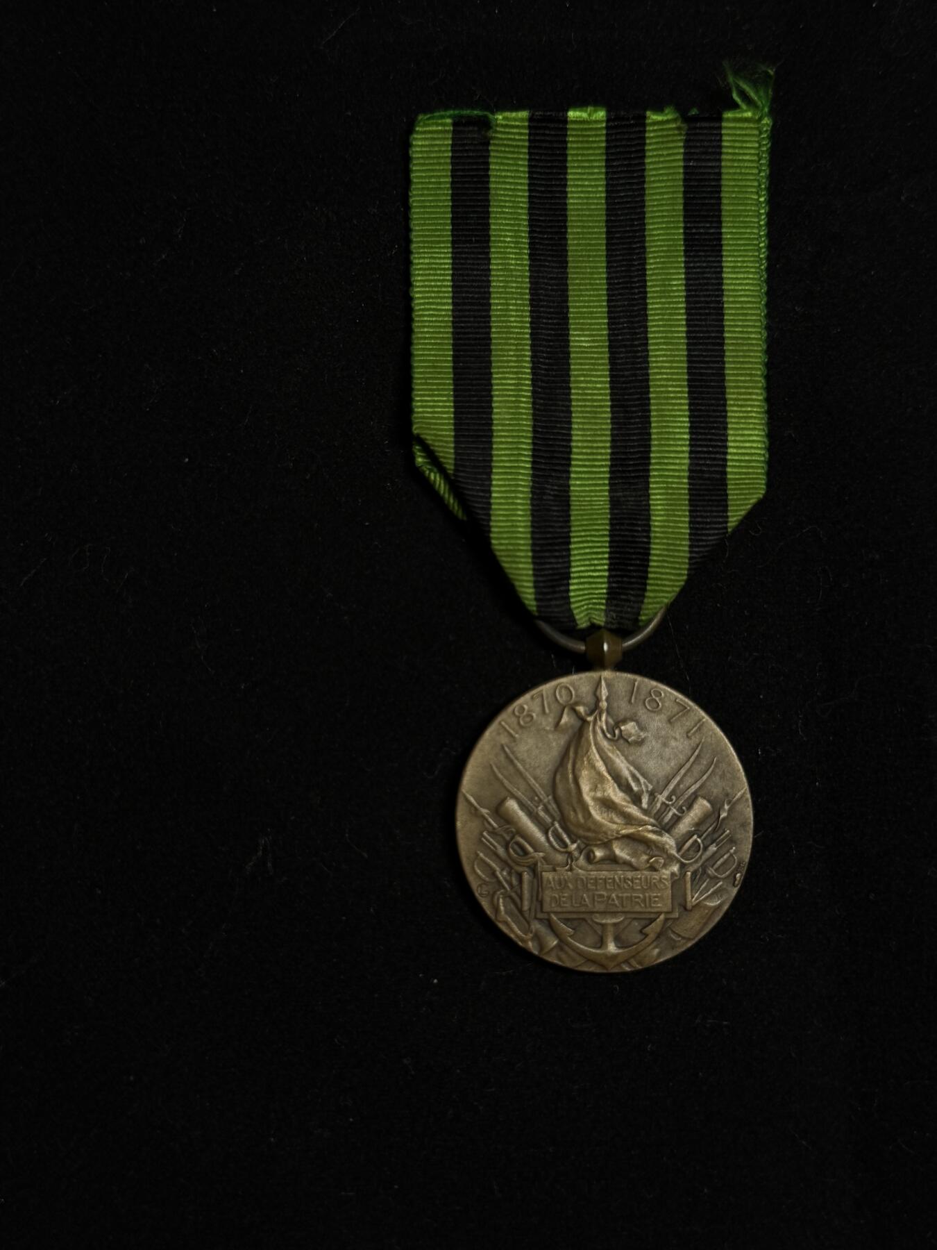 欢庆元旦！戎马世界章牌大赏第109期元旦大拍 法国普法战役奖章