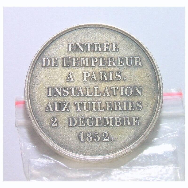 法国1852年 拿破仑三世高浮雕精制大镀银章 40MM