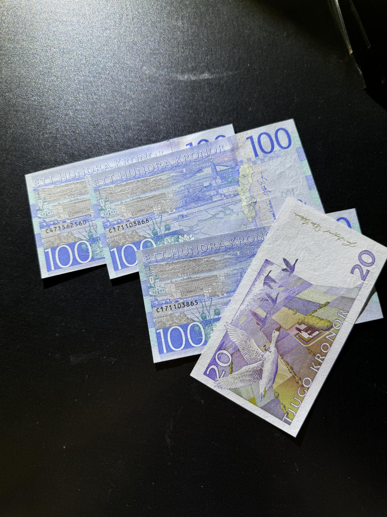 【外币出坑】0元0佣金起拍 无保留价 瑞典克朗 20/100 含无47 共4枚 全新unc