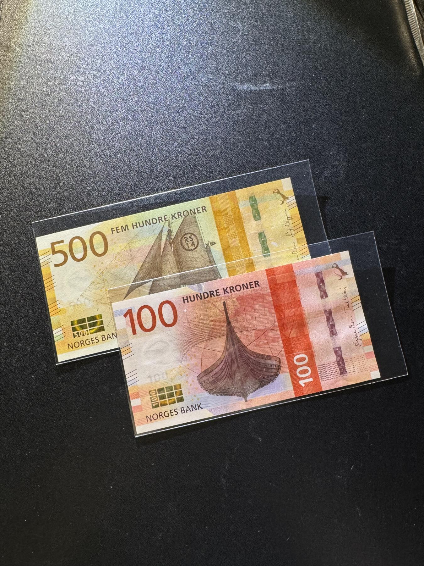 【外币出坑】0元0佣金起拍 无保留价 挪威克郎 100/500 共2枚 含无47 全新unc