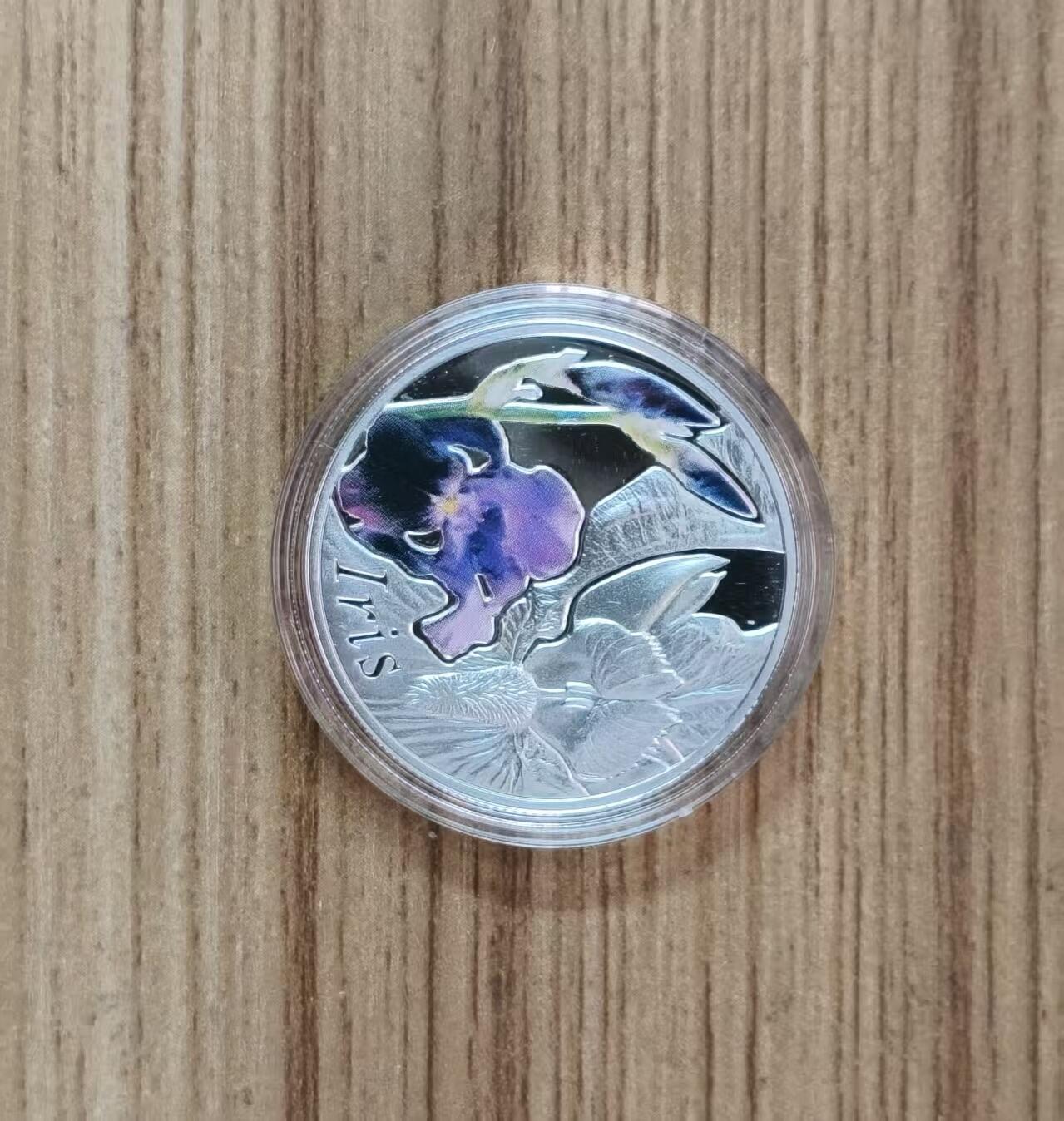 第185期拍卖 白俄罗斯2013, 世界美丽之花系列-鸢尾花, 双面彩色精制银币. 盒证全，鸢尾花又称彩虹花，浪漫自由之花，法兰西国花