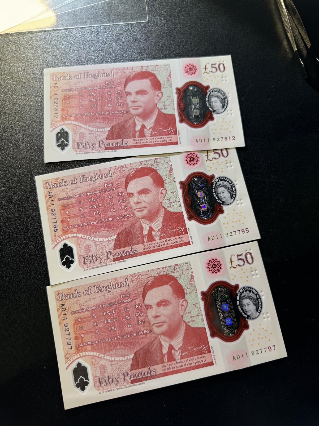 【外币出坑】0元0佣金起拍 无保留价 英国G序列 50磅  尾795 有中折 另外两枚感觉有点瑕疵 如图