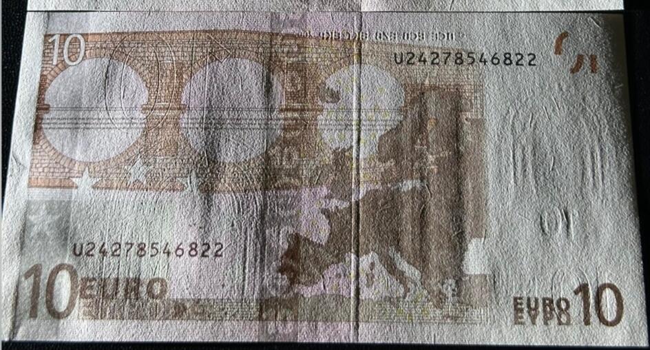 2002年首版全新一签10欧，字母“U”法国版，有需要直接购买的请禾厶