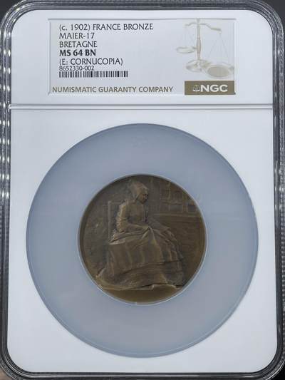 「木头集藏」“冬至雅藏”——章牌精品专场！ - CH. Dufresne～法国SAMF协会17号作品铜章“布列塔尼” MS 64 BN，法兰西章牌之友协会（SAMF）1902年发行，直径：55mm，铜章发行量仅136枚，边铭：丰饶角+BRONZE+火蝾螈+限量编号164。正面是一位身着布列塔尼传统服饰的女性，背面是布列塔尼传统样式的十字架。  SAMF协会章是法国新艺术章牌最杰出的代表，历来受到章牌收藏者的追捧。