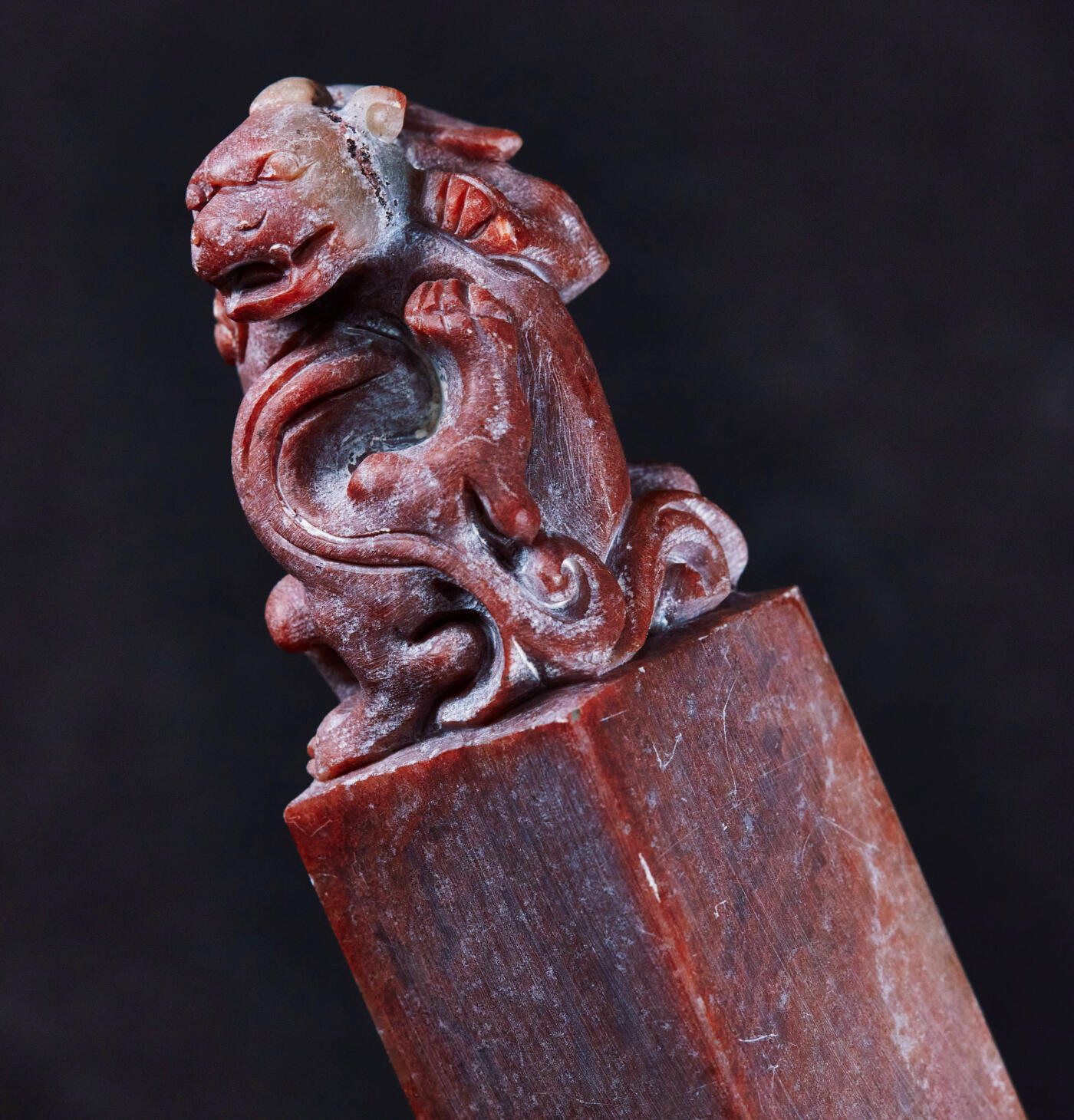 【俄甄集藏】2026年(046)01-07 星期三 晚 19:30 全场包邮 精美寿山石貔貅印章（产地中国福建），高：98mm，底座：24mm×24mm，重量：130.49克，雕工尚佳，寓意好