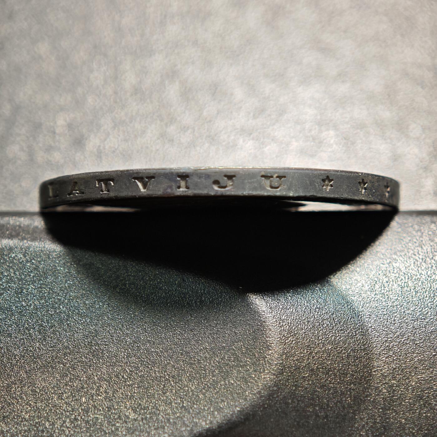 【德藏】世界币章拍卖第158期（拍品征集中~欢迎藏友联系） 3枚一组 1931年 拉脱维亚女神5拉特银币 及 1964年 意大利女神帆船500里拉银币 及 1913年 英属印度1卢比银币 详细尺寸请看拍品介绍