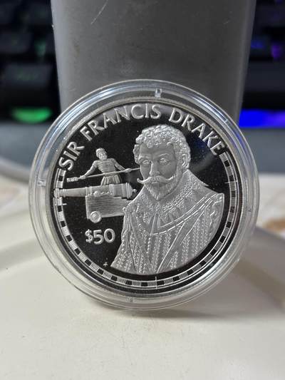 第185期拍卖 - 库克1988年弗朗西斯·德雷克爵士纪念银币，20.94克，925银，银价289.6元
