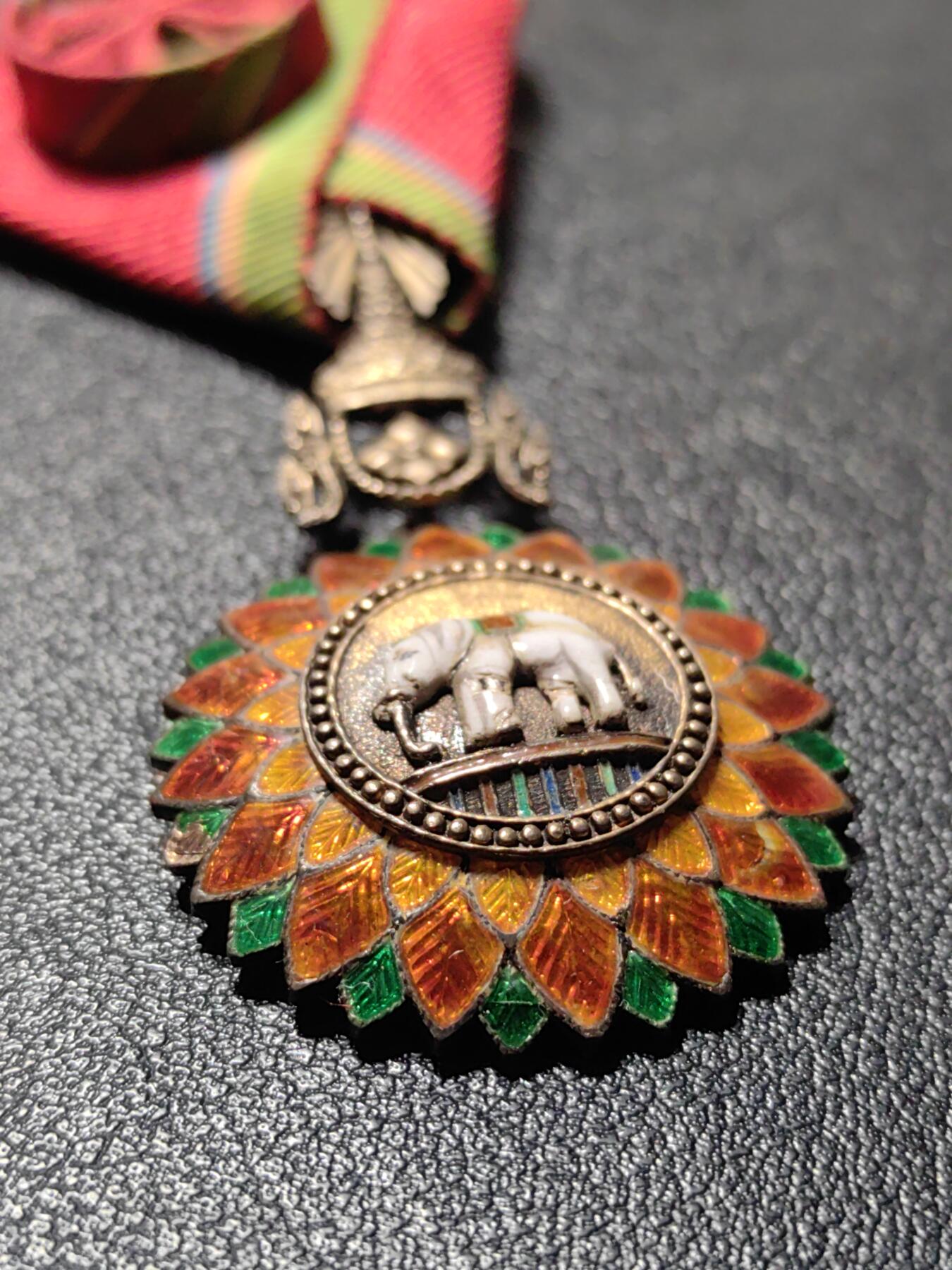 靖甫拍卖第十三场 暹罗白象勋章 早期版带原盒