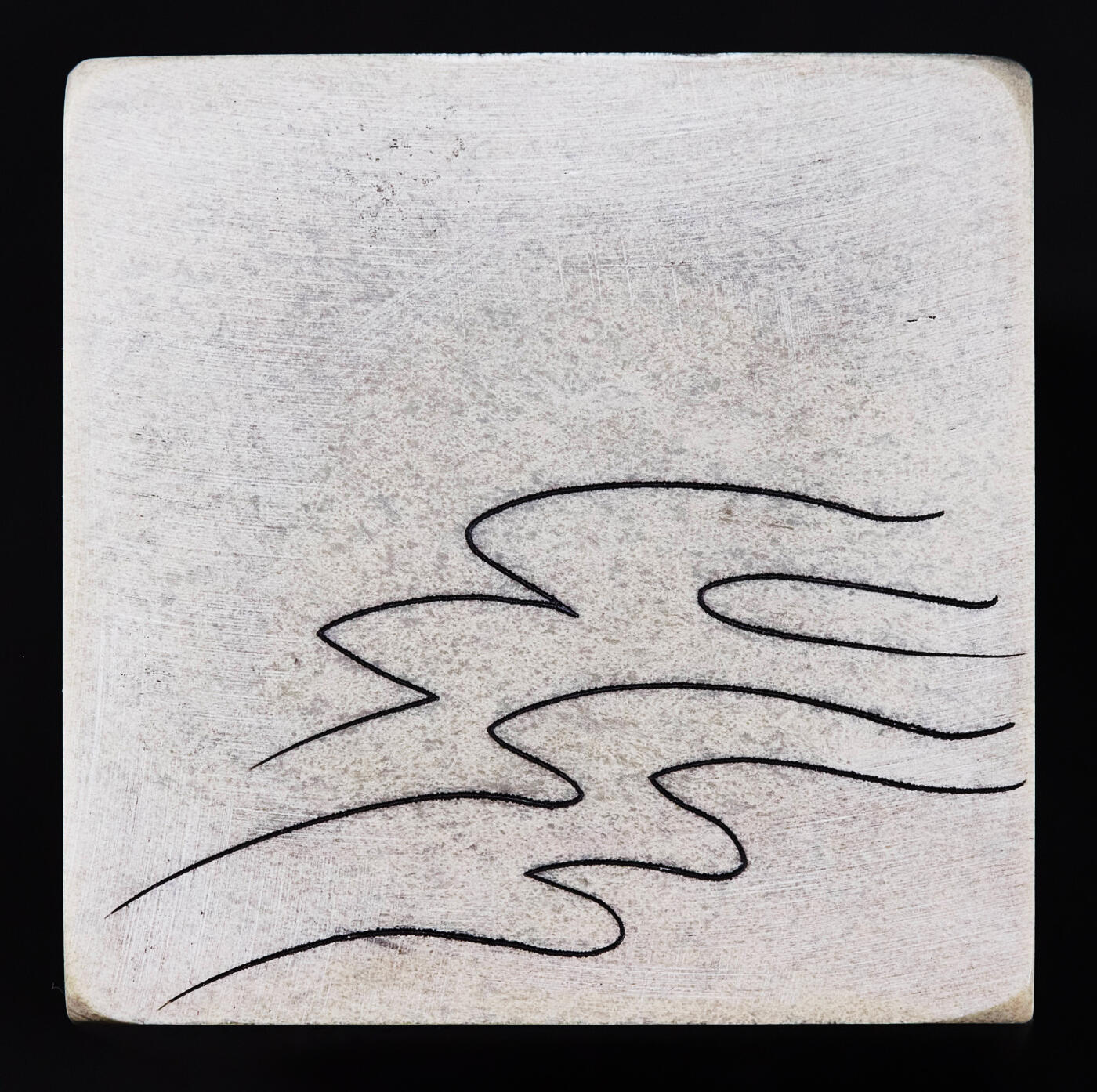 【俄甄集藏】2026年(046)01-07 星期三 晚 19:30 全场包邮 精美青田石老料微雕“福禄寿”印章（产地中国浙江），高：120mm，底座：35mmx35mm，重：409.98克，雕工精美，寓意很好