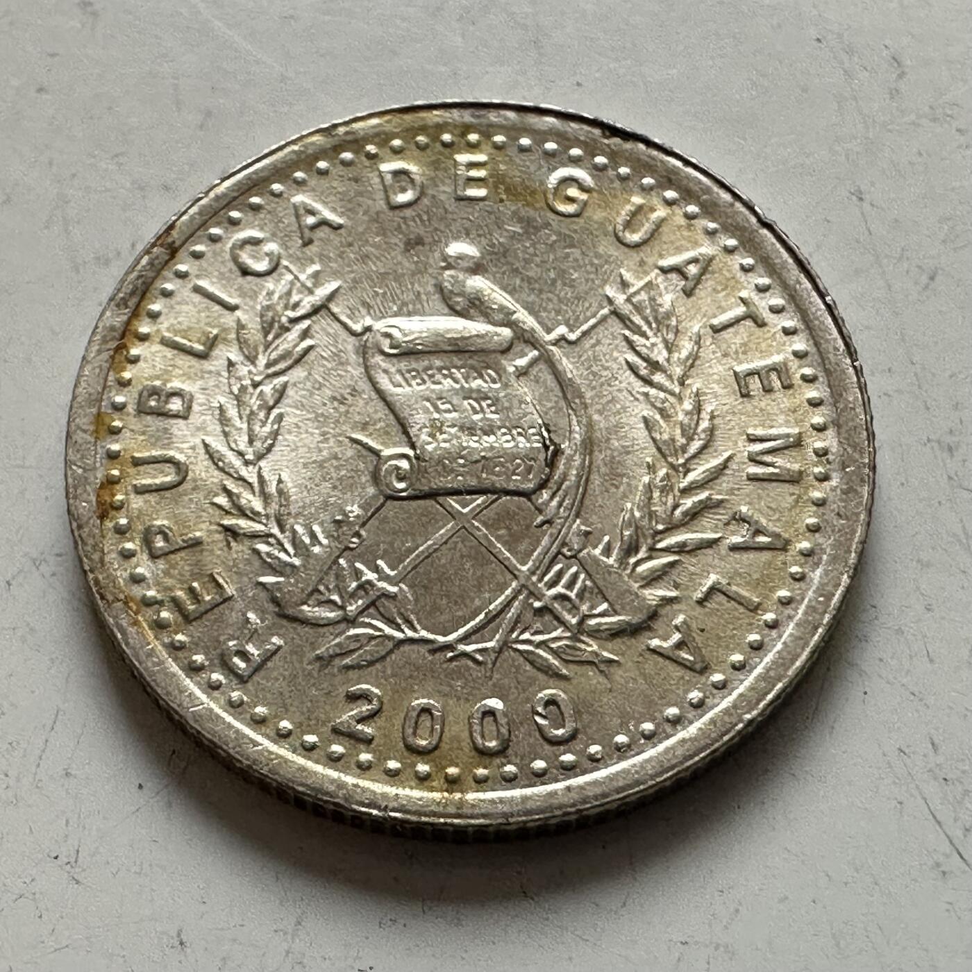 🌹外币初藏🌹🐯2025年第143场  每周二四六晚8️⃣点 接代拍 危地马拉2000年五分