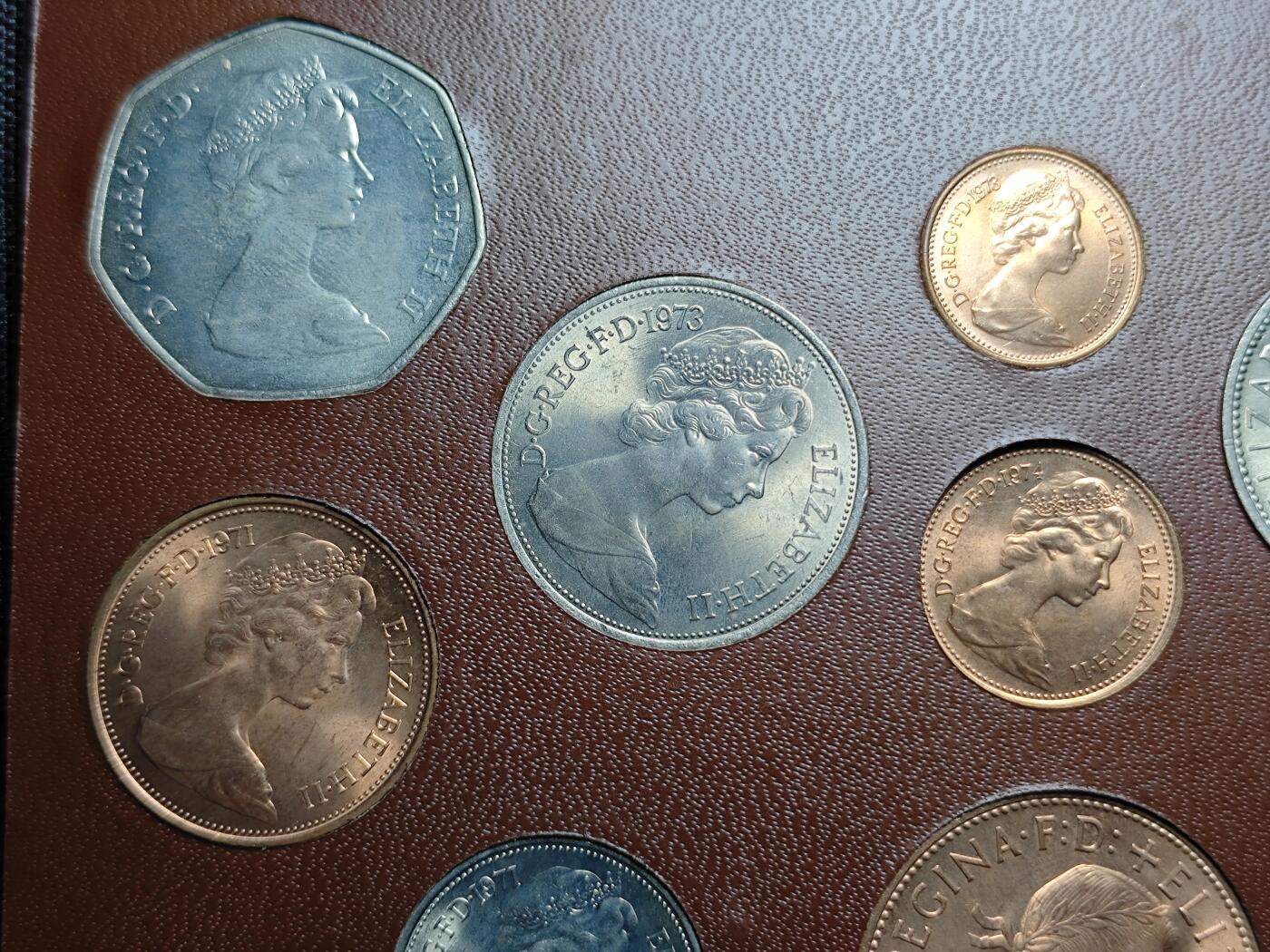 KK钱币收藏小铺 《套币 好品/批量散币专场》  2月预留时间 周末发货  英国大小面值一套 好品