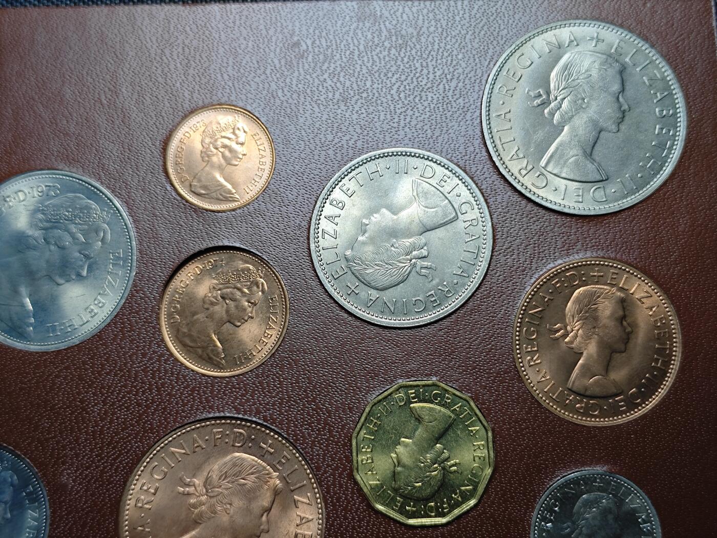 KK钱币收藏小铺 《套币 好品/批量散币专场》  2月预留时间 周末发货  英国大小面值一套 好品